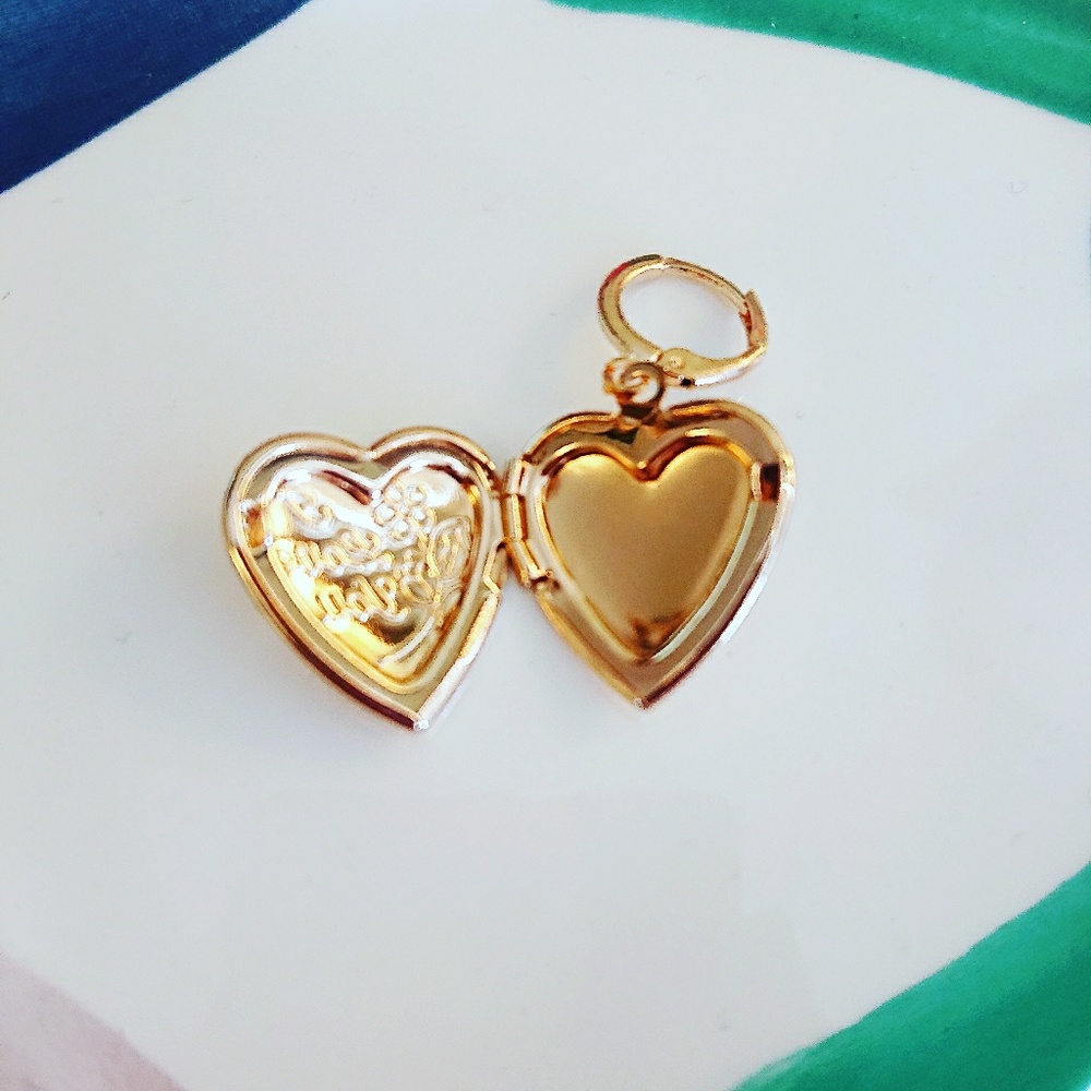 Heart Pendant Earrings - Picture 6 of 10